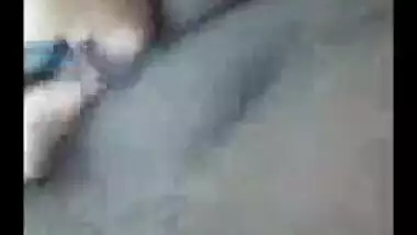 Malayali aunty wearing a thorthumundu and showing big boobs
