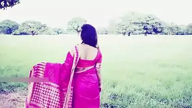 Desi village girl sexy photoshoot