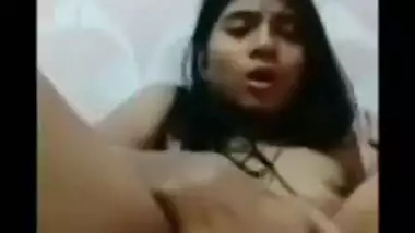 Horny like hell Desi wench reaches squirt orgasm after XXX fingering