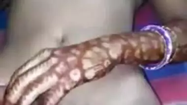 Desi wife pussy fingering by husband