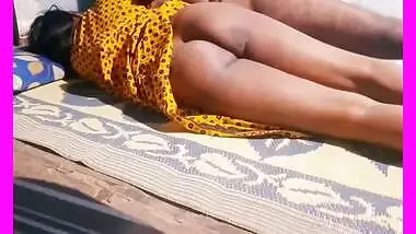 Hot and sexy bhabhi she makes me cum hottest sex