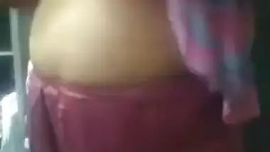 Sexy tamil Bhabhi Wearing Dress