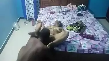 Tamil Aunty Enjoys Pussy Licking Stimulation With Hubby