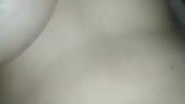 Busty mature bhabhi nude selfie MMS video