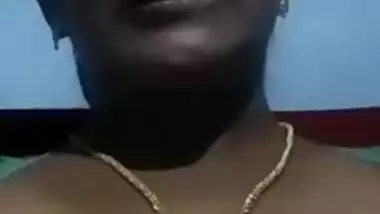 Andhra desi wife sex arousing viral topless show