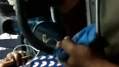 Vulptuous tamil girl bus part 1