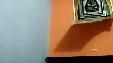 South Indian Aunty Fingering Pussy