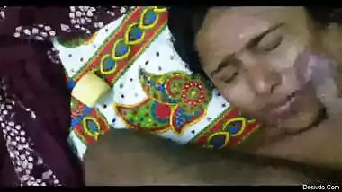 Hubby cum on his bengali wifes face after the fucking