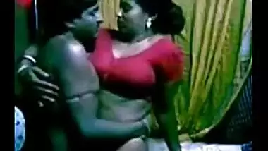 Indian Amuter Horny maid gets fucked by house owner bedroom - Wowmoyback