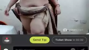 Hot indian aunty