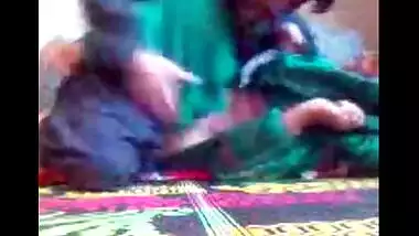 Hot Muslim aunty fucked by her car driver