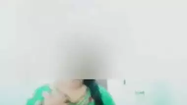 Desi babe boobs part 1