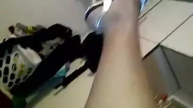 Srilankan Bangla cookie show for her boyfriend