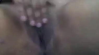 Bangladeshi girl showing pussy on video call