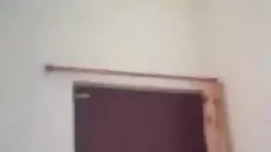 Sexy Gujarati Aunty Exposing Naked Body