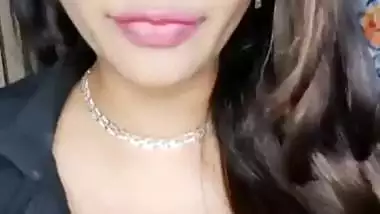 Rupssa Deep Cleavage Tango Live