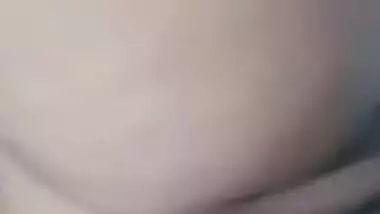 Today Exclusive- Desi Girl Showing Her Pussy