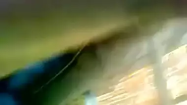 Odisha mai labor ki bibi ko malik ne truck mai choda