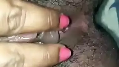 Bhabi showing pussy closeup and cum