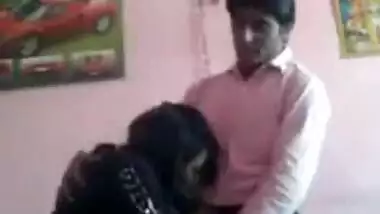 Desi Aunty fucks with her lover after hubby leaves for Office
