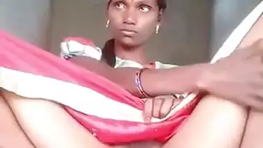 Telugu Village Girl Showing her Boobs and Pussy