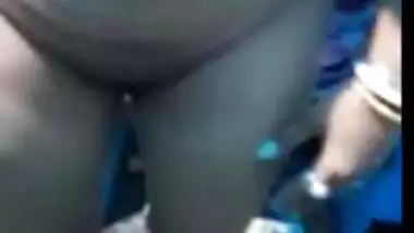 Busty Bengali housewife nude MMS selfie video