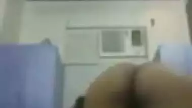 Bespectacled Desi aunty wins fans' hearts stripping and masturbating