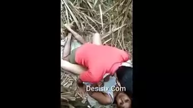 Hindustani gaon ke Bihari chori ki garam bur chudai bf