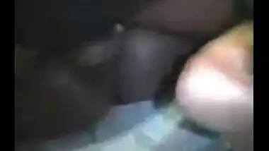 Amateur desi couple makes a sex video of their home sex session