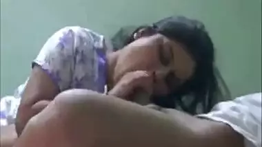 Punjabi bhabhi ne pardosi ka Lund Chooskar Maal piya