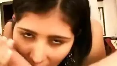 Gorgeous Indian babe sucking her loverâ€™s cock