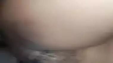 Man drills a milf’s hairy pussy hard in Tamil sex video