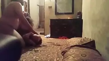 Desi MILF has nothing against XXX sex video to become MMS on Internet