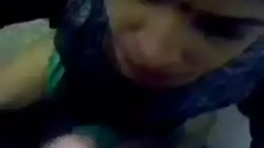 Hot Indian Aunty Suck Big Cock