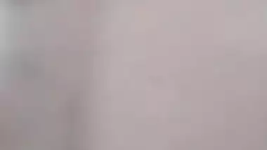 Girl is Very horny,watch her expressions