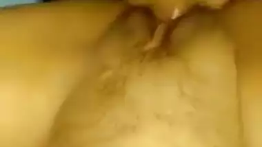 Fat Indian XXX bitch gets her shaved pussy fucked by her neighbour MMS