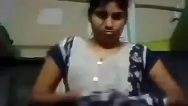 After shower hot Desi aunty with massive XXX jugs puts on clothes