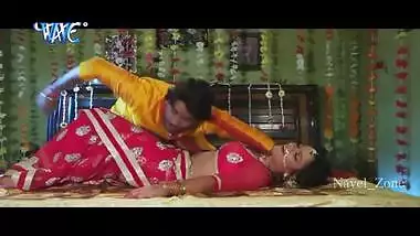 NAVEL - Nidhi Jha Navel Kiss Complitation