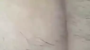 Desi nympho makes her own MMS video where she exposes XXX body parts