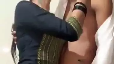 Lonely guy enjoys a shemale’s dick in Indian gay sex