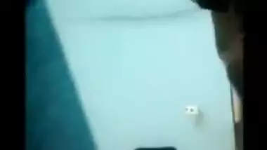 Hidden cam video showing indian aunty nude