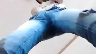 Punjabi girl cumming in her pants after fingering