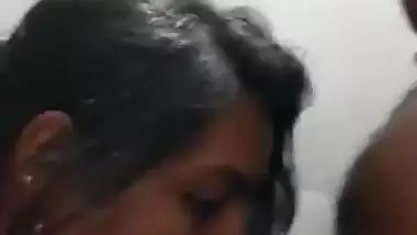 Desi cute girl suck her boss dick