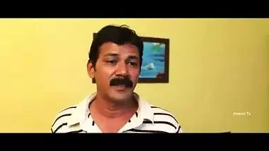 தனியாத்தான் இருக்கேன் உள்ளவாம்மா