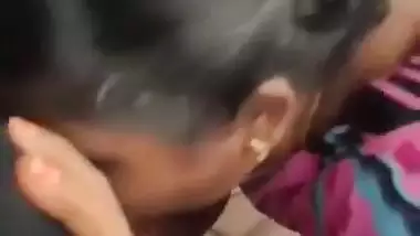 Tamil aunty lifts blouse and shows boobs before blowjob
