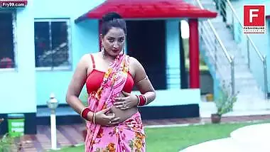 Desi sexy bhabi really hot photoshot
