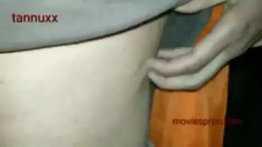 Slender Desi gal shows BF with camera her XXX assets in quiet spot