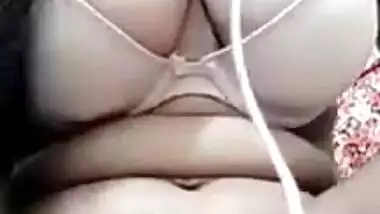Bangla Desi XXX girl showing her sexy nude body on camera