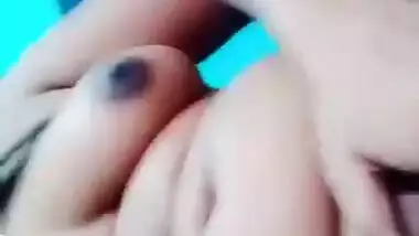 Sexy Desi girl fingering pussy on selfie cam