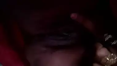 Beautiful Desi BBW rubs XXX snatch while recording solo sex video